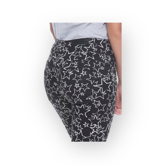 Hot Topic BlackHeart Star Skinny Jeans - Picture 4 of 15